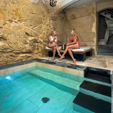 Lulu Boutique Hotel Żebbuġ