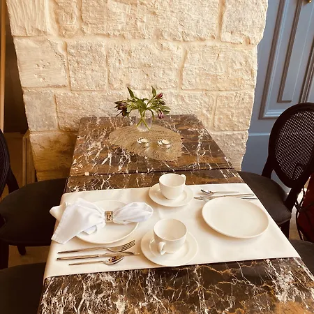 Hotel Lulu Boutique Żebbuġ