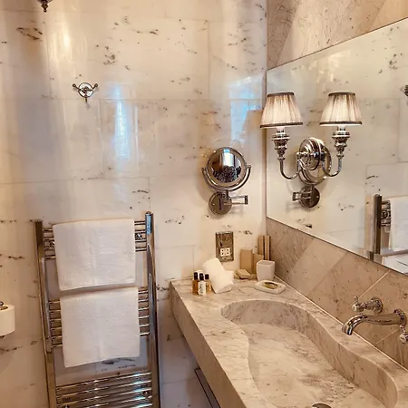 Hotel Lulu Boutique 4*