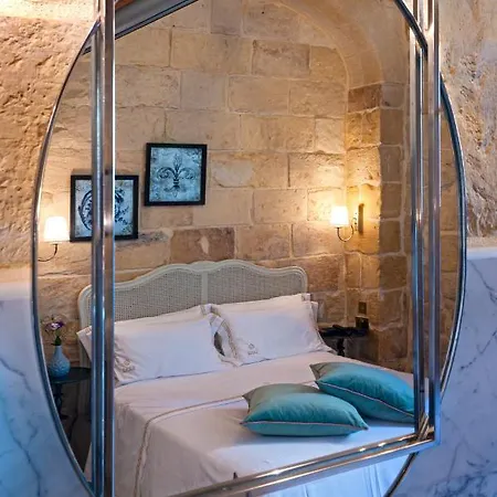 Lulu Boutique Hotell 4*