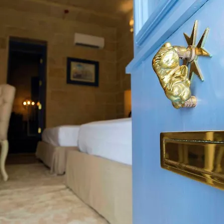 Lulu Boutique Zebbug (Western Region)