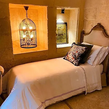 Lulu Boutique Żebbuġ