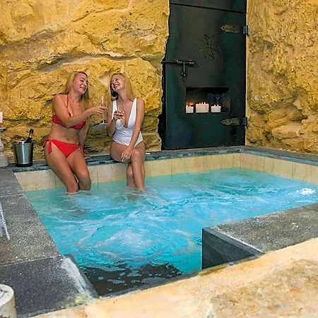 Lulu Boutique Hotel