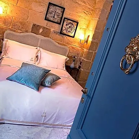 Lulu Boutique 4*