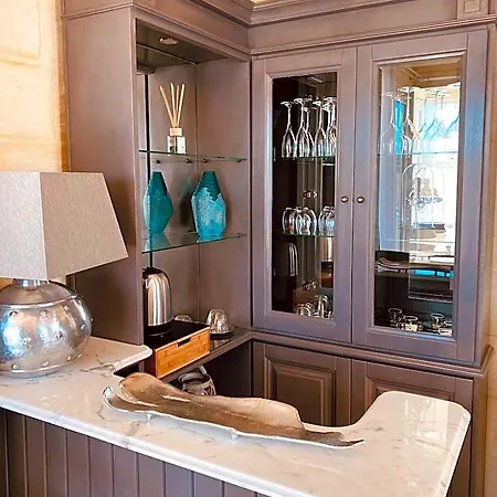 Lulu Boutique Hotel 4*