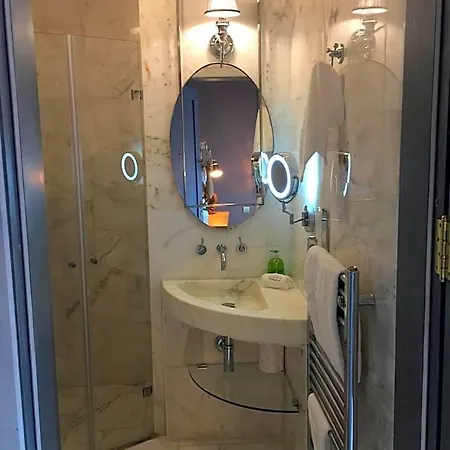 Lulu Boutique Żebbuġ