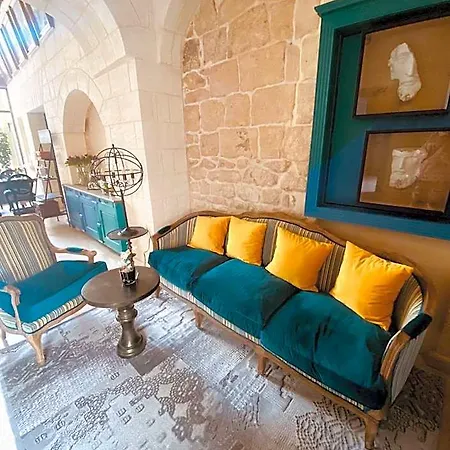 Lulu Boutique Hotel 4*