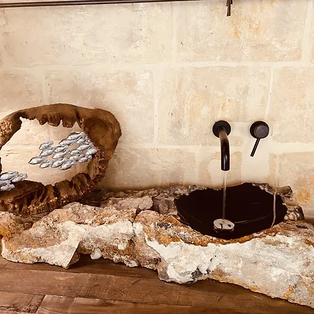 Lulu Boutique Żebbuġ