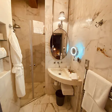 Lulu Boutique 4* Żebbuġ