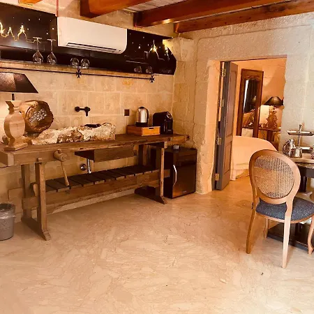 Lulu Boutique 4* Żebbuġ