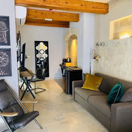 Lulu Boutique Hotel Żebbuġ