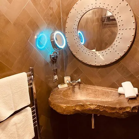 Lulu Boutique Hotel