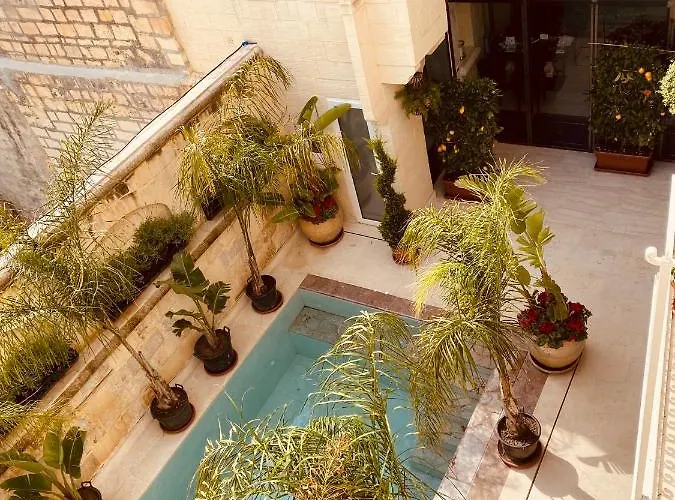 Lulu Boutique Hotel 4*